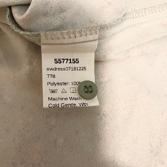 ☼ NWOT Floral Dress - Picture 8 of 8